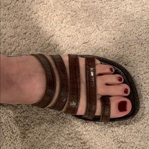 Donald Pliner strappy sandal.